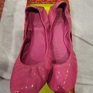 Tory Burch fuchsia flats